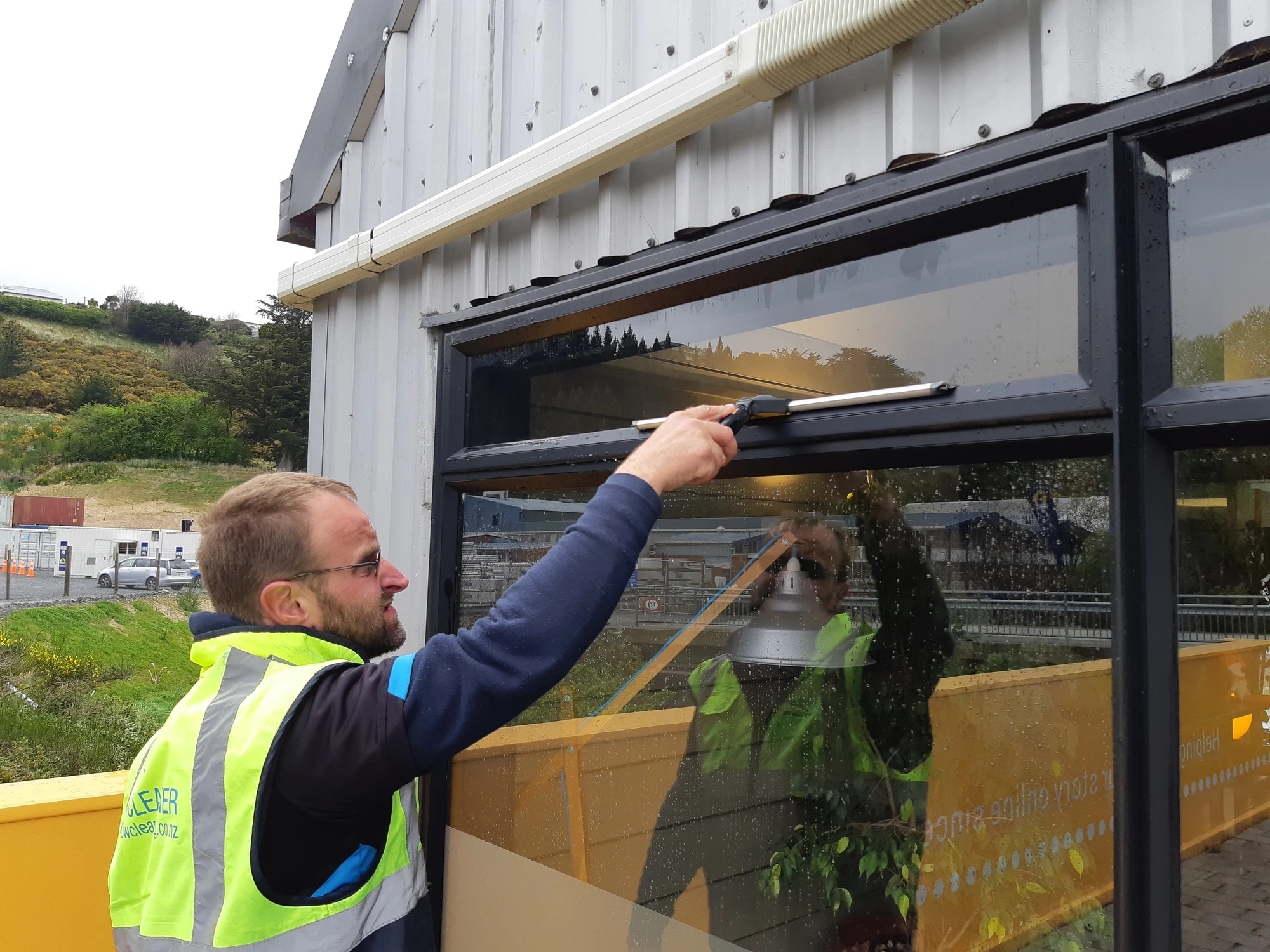 Artisan Window Cleaning exterior window cleaning Dunedin and Mosgiel